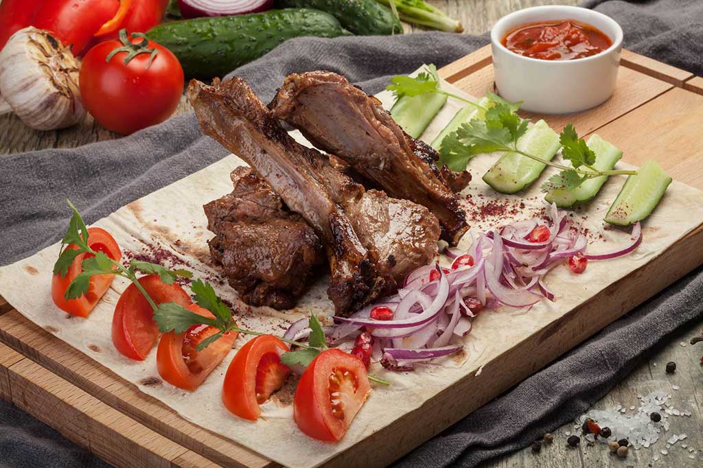 Шашлык из баранины на ребрышке